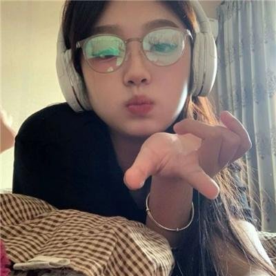 这个女配有点甜
